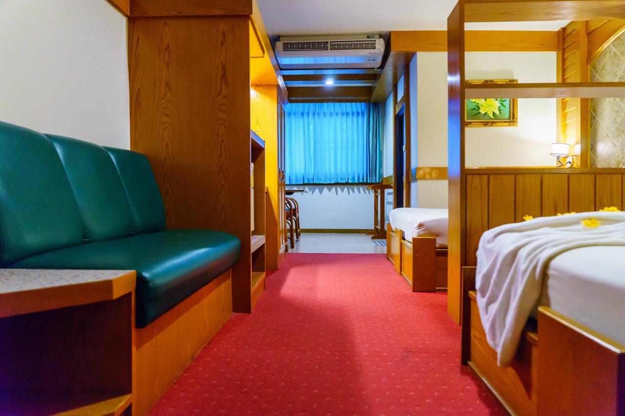 Siri Hotel Nakhonratchasima Eksteriør bilde