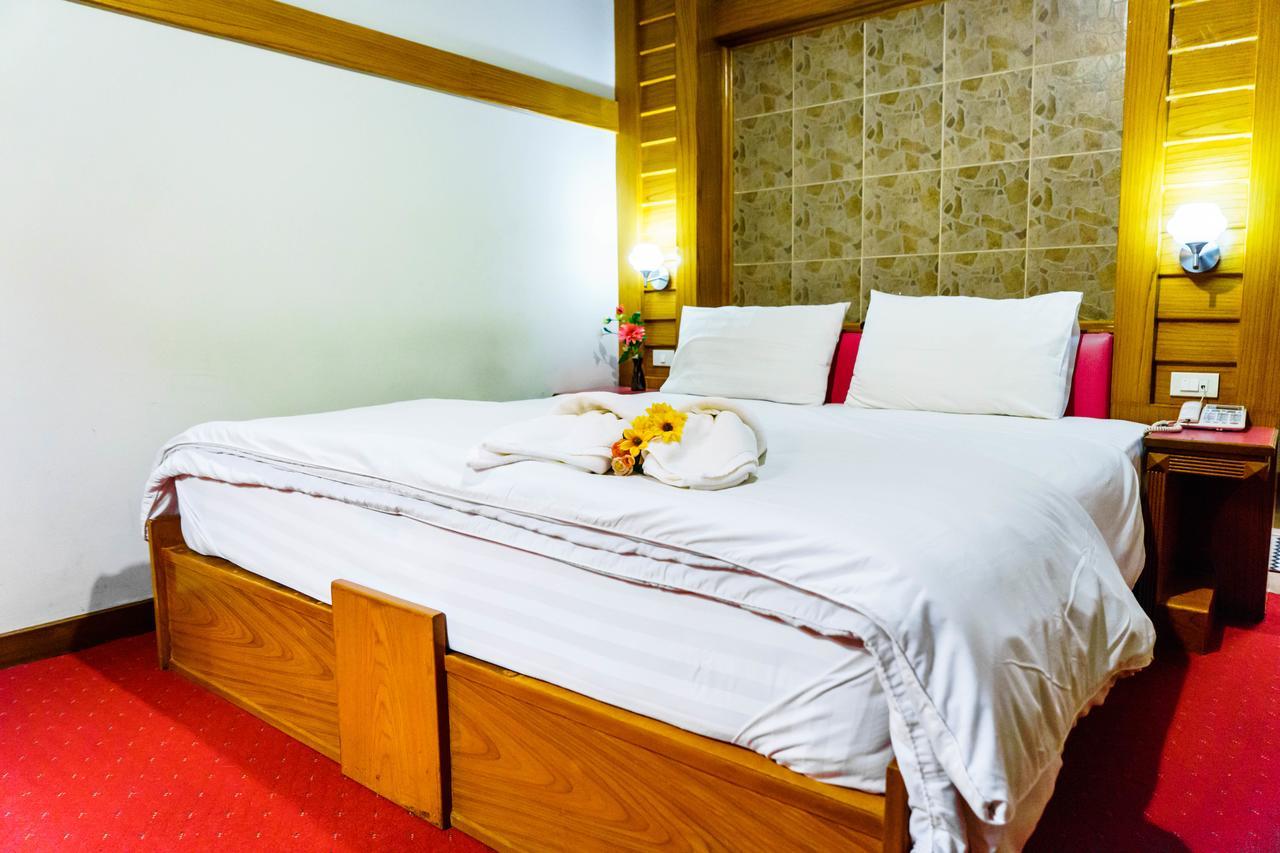 Siri Hotel Nakhonratchasima Eksteriør bilde