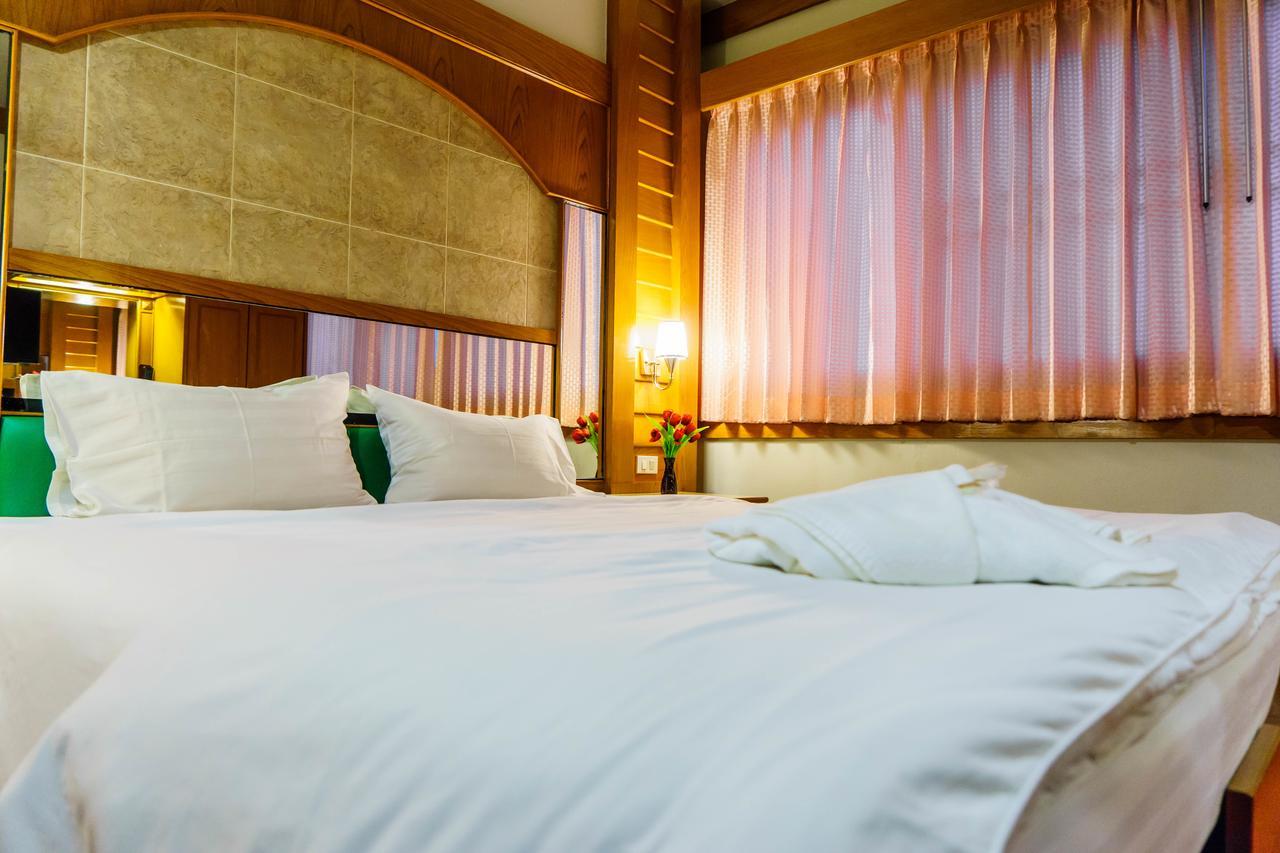 Siri Hotel Nakhonratchasima Eksteriør bilde
