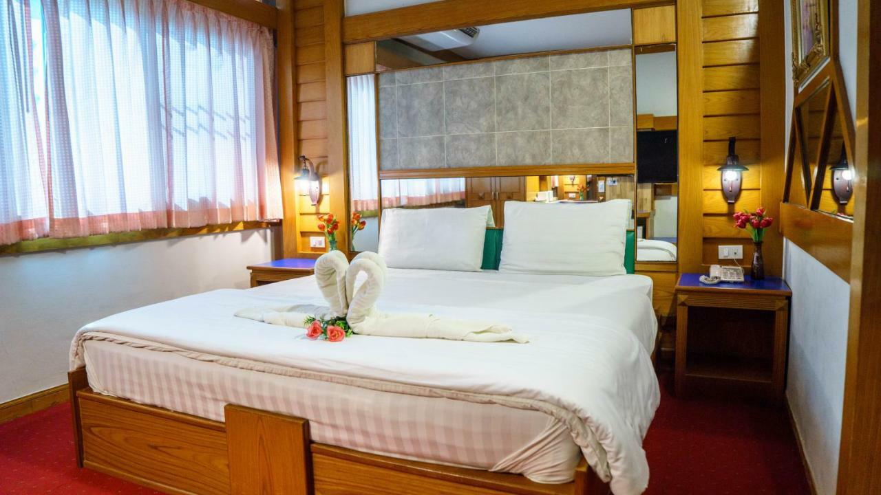 Siri Hotel Nakhonratchasima Eksteriør bilde