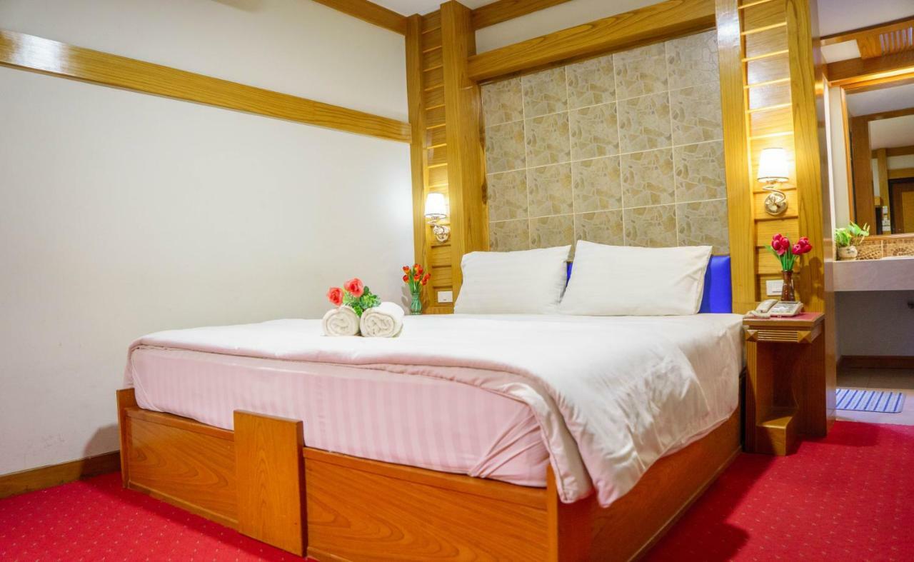 Siri Hotel Nakhonratchasima Eksteriør bilde